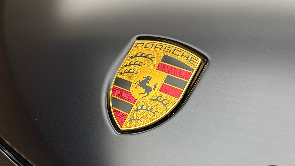 Porsche Cayenne Image 24