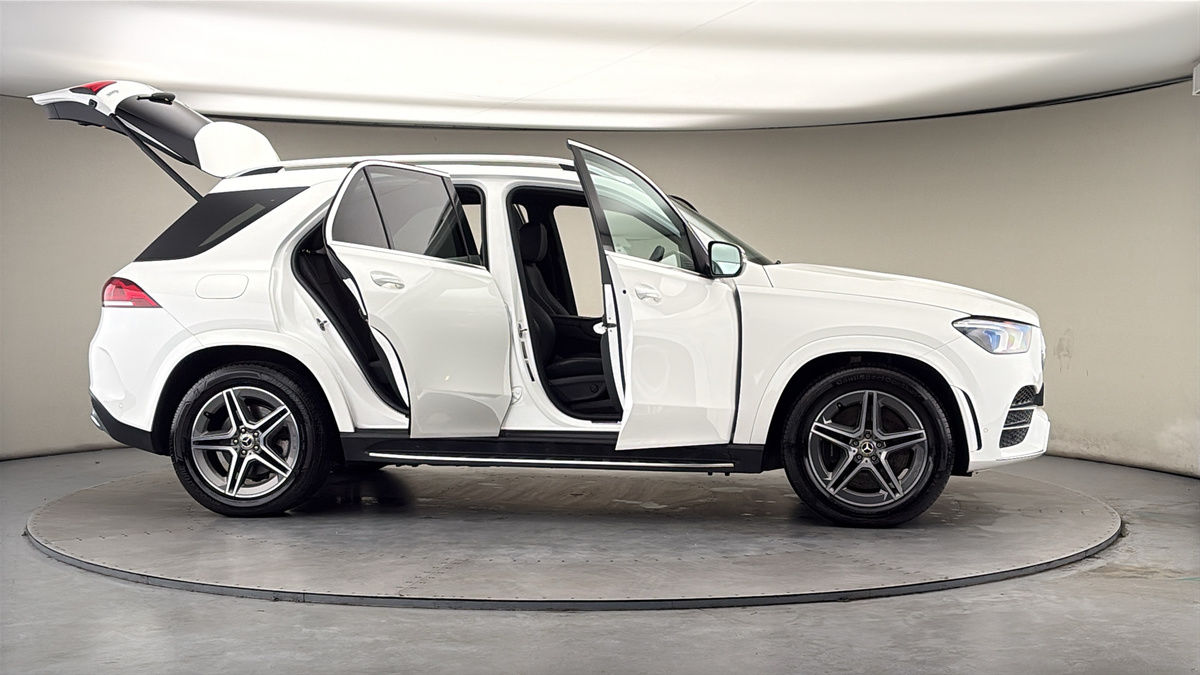 More views of Mercedes-Benz GLE