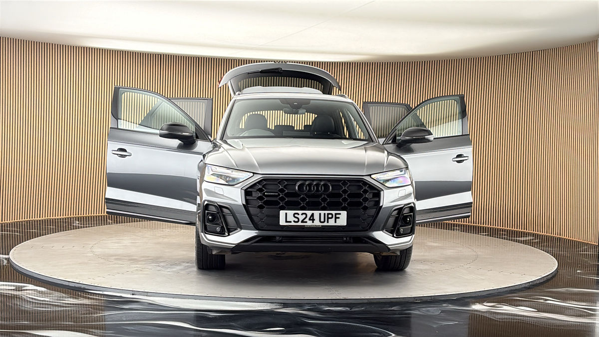 More views of Audi Q5
