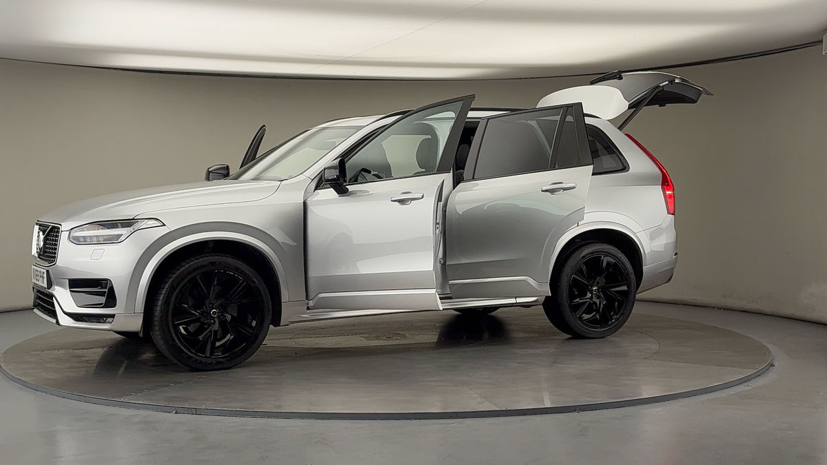 More views of Volvo XC90