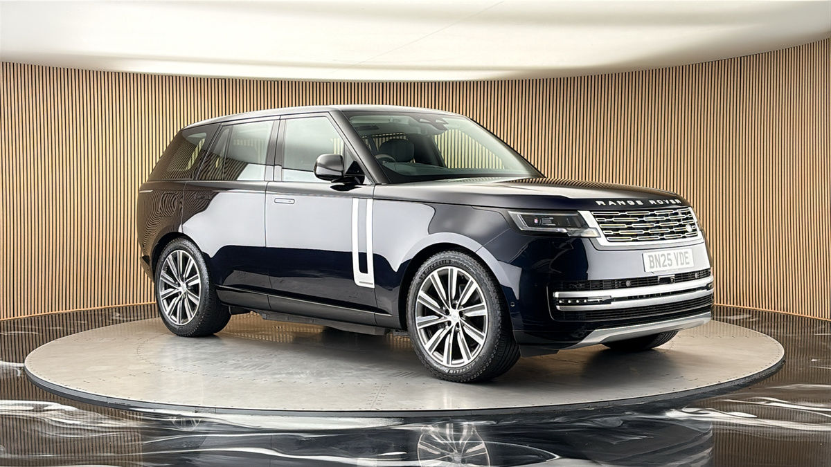 More views of Land Rover Range Rover