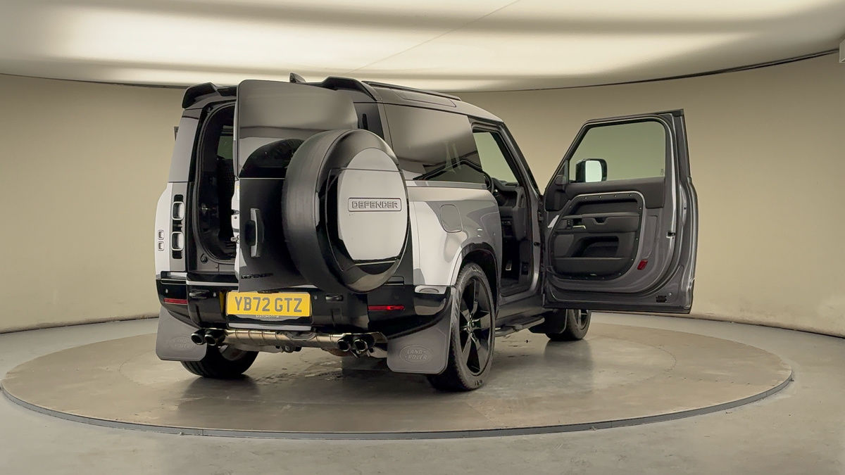 More views of Land Rover Defender 90