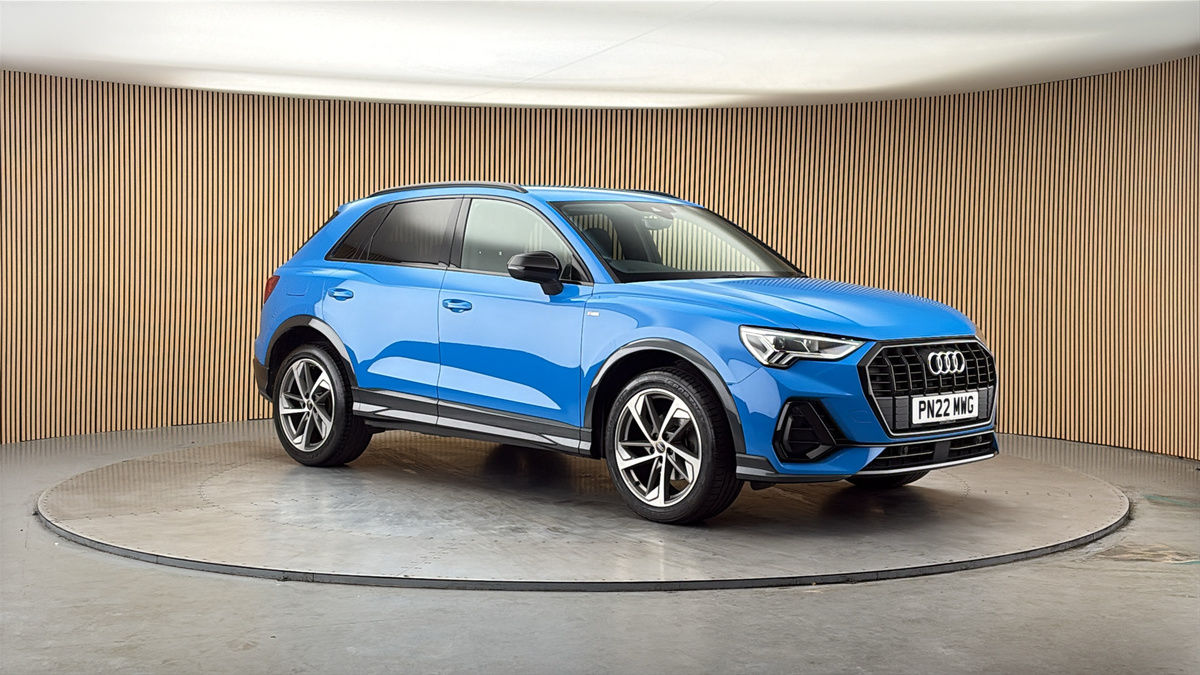 More views of Audi Q3