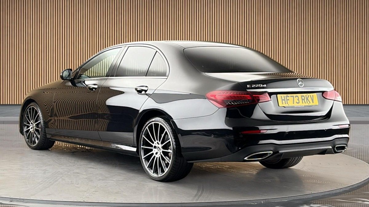 Mercedes-Benz E Class Image 2