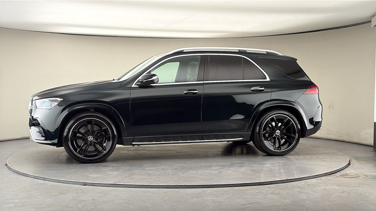 More views of Mercedes-Benz GLE