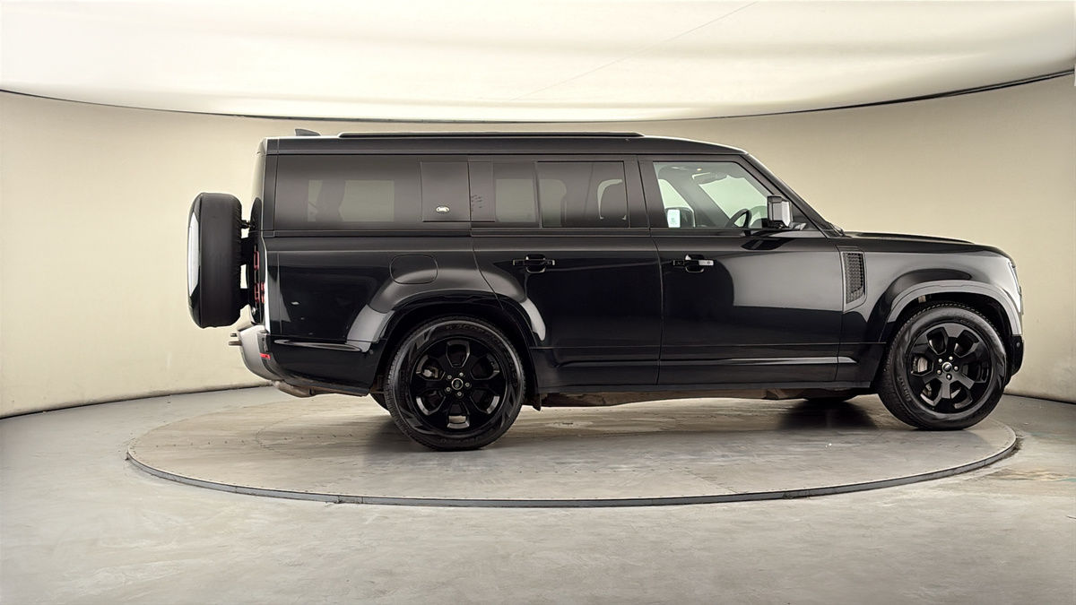 More views of Land Rover Defender 130
