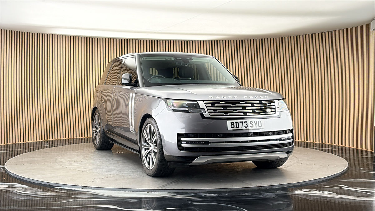 More views of Land Rover Range Rover