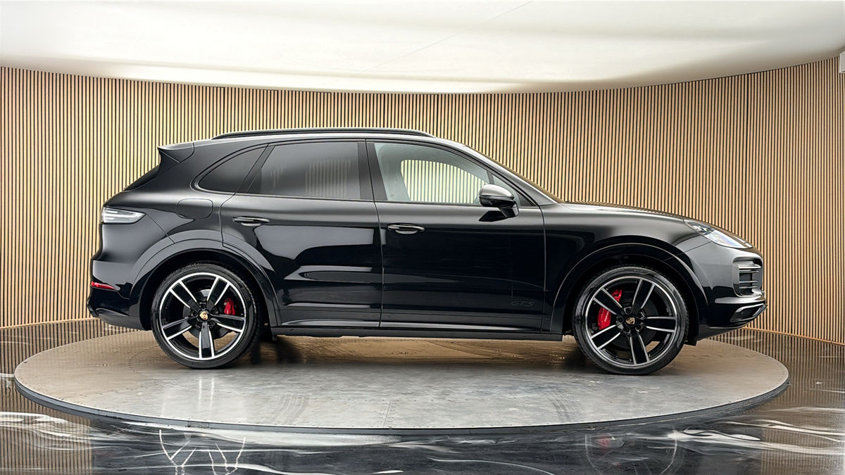 More views of Porsche Cayenne