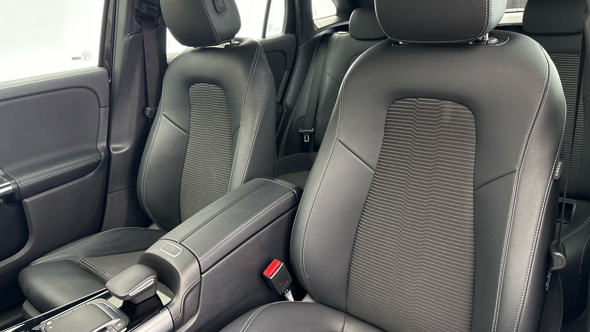 Mercedes-Benz GLA Image 7