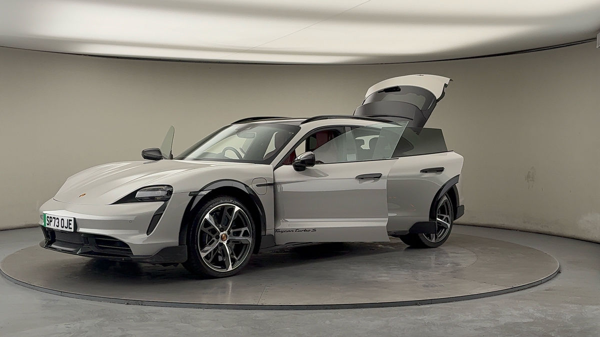 Porsche Taycan Image 22