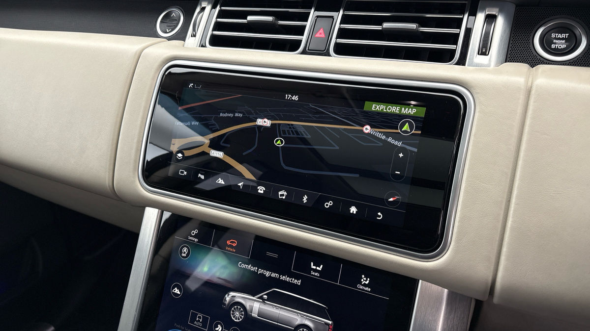 Land Rover Range Rover Image 17