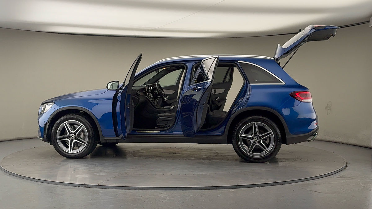 More views of Mercedes-Benz GLC