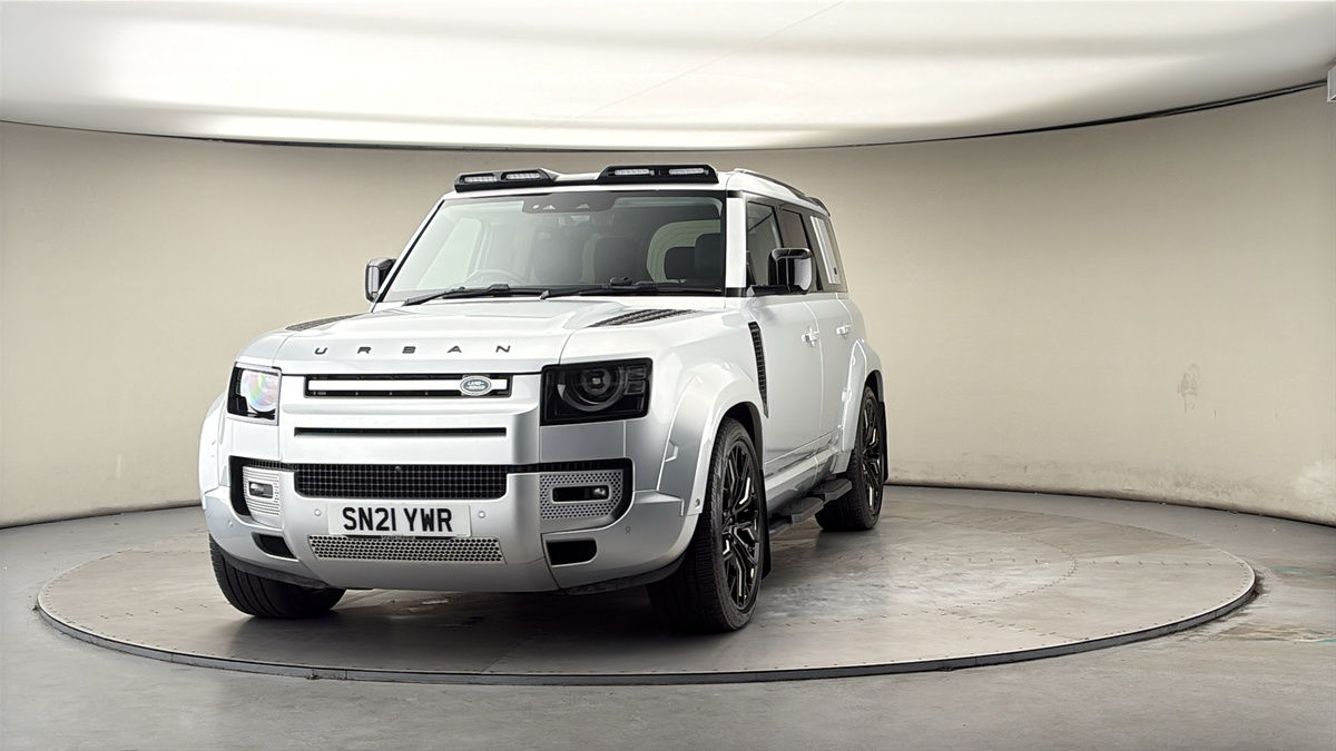 More views of Land Rover Defender 110