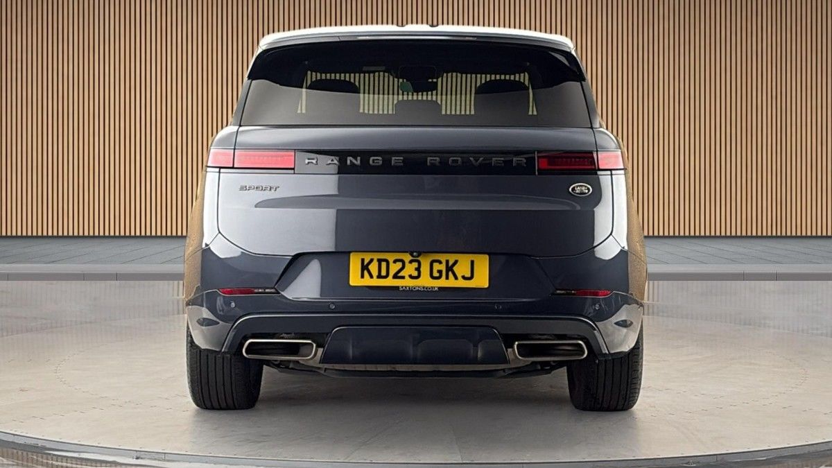 Land Rover Range Rover Sport Image 4