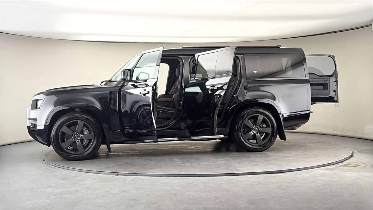 More views of Land Rover Defender 130