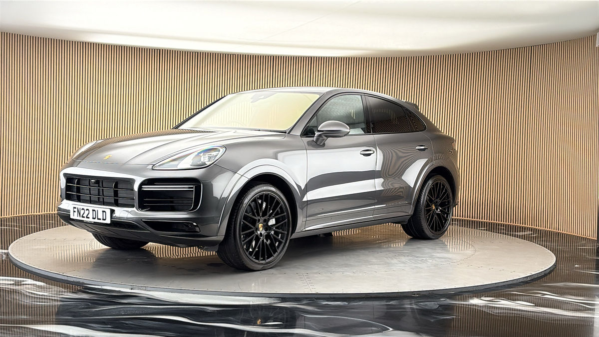 Porsche Cayenne Image 20