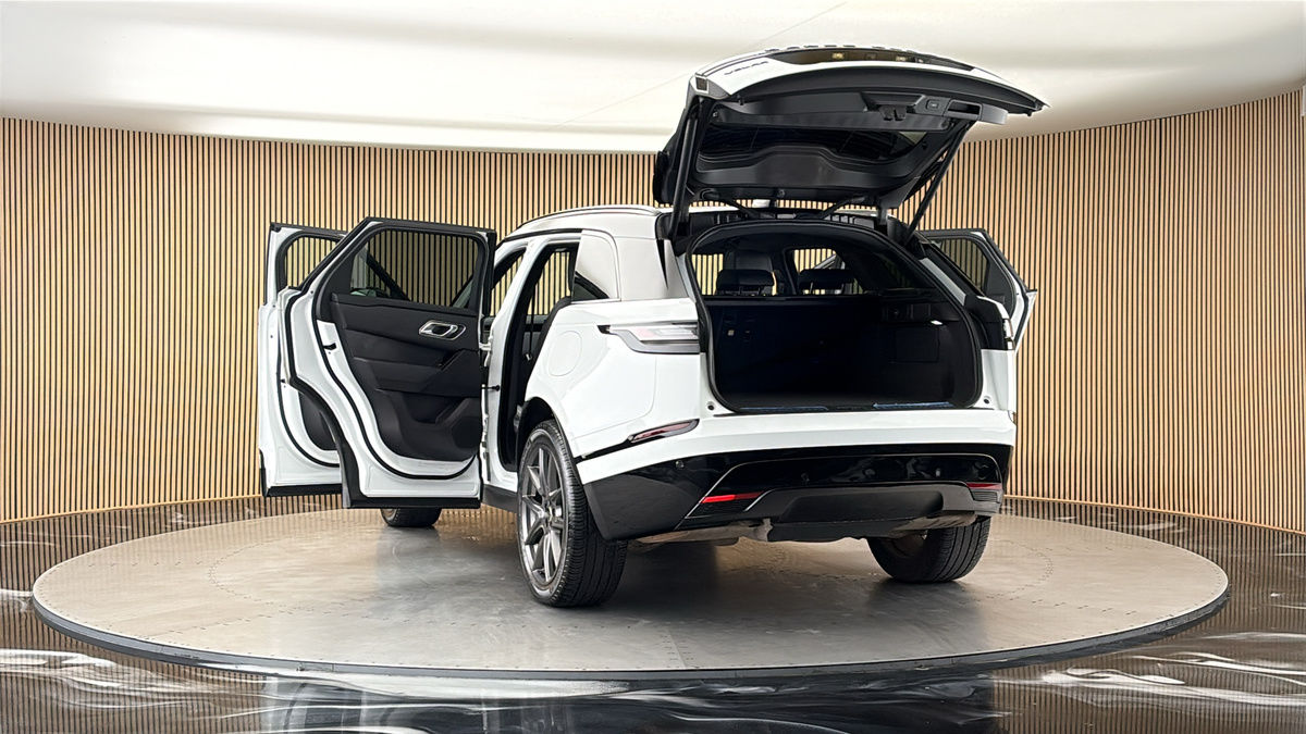 More views of Land Rover Range Rover Velar