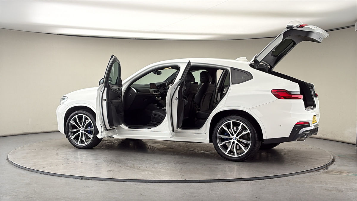 More views of BMW X4