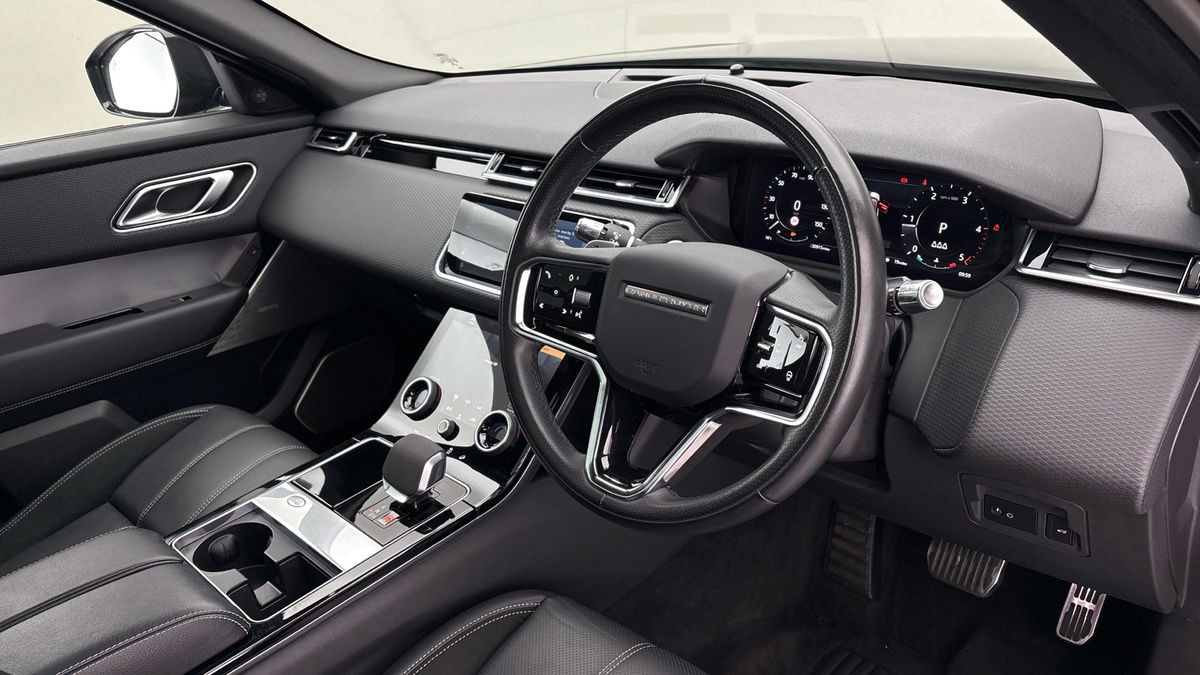 Land Rover Range Rover Velar Image 10