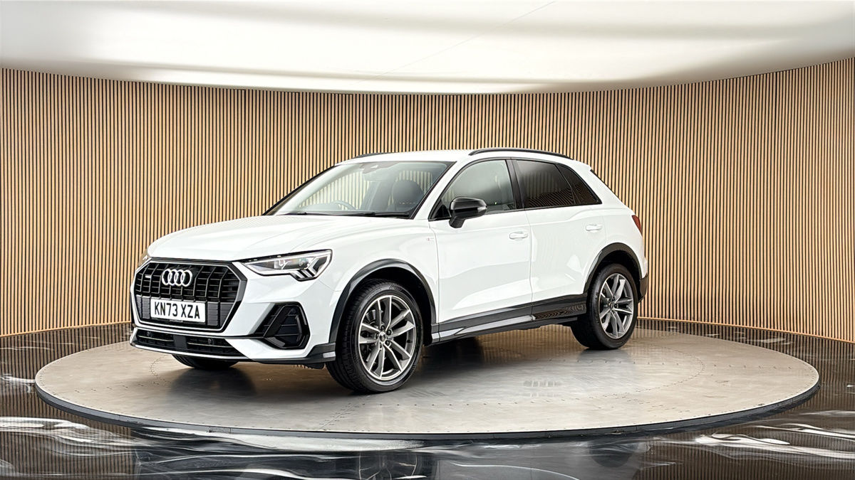Audi Q3 Image 20