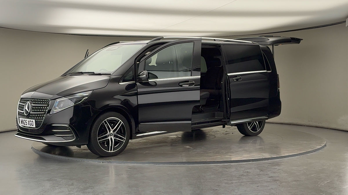 Mercedes-Benz V Class Image 22