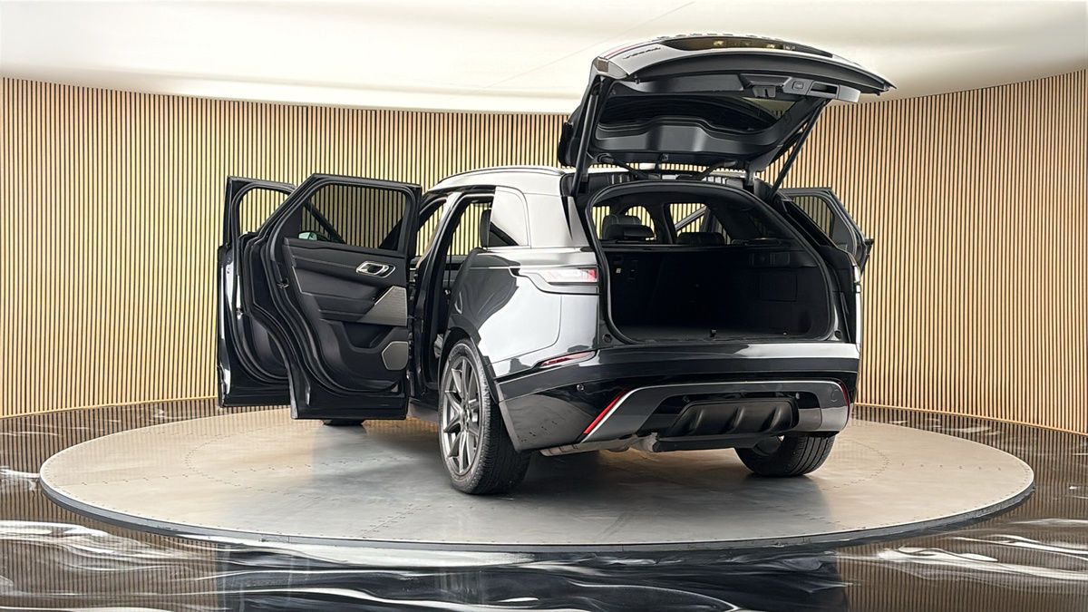 More views of Land Rover Range Rover Velar