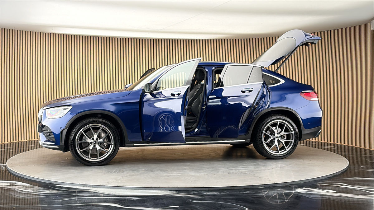 More views of Mercedes-Benz GLC
