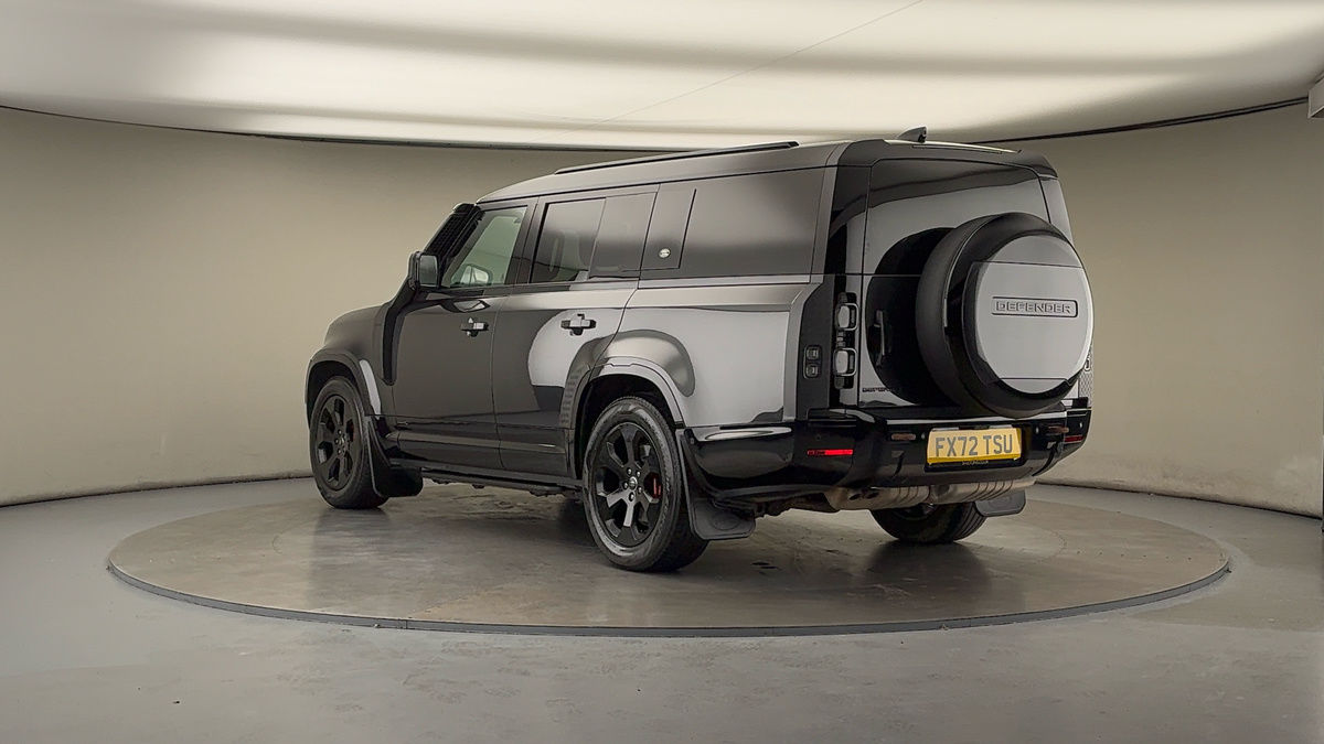 Land Rover Defender 130 Image 2