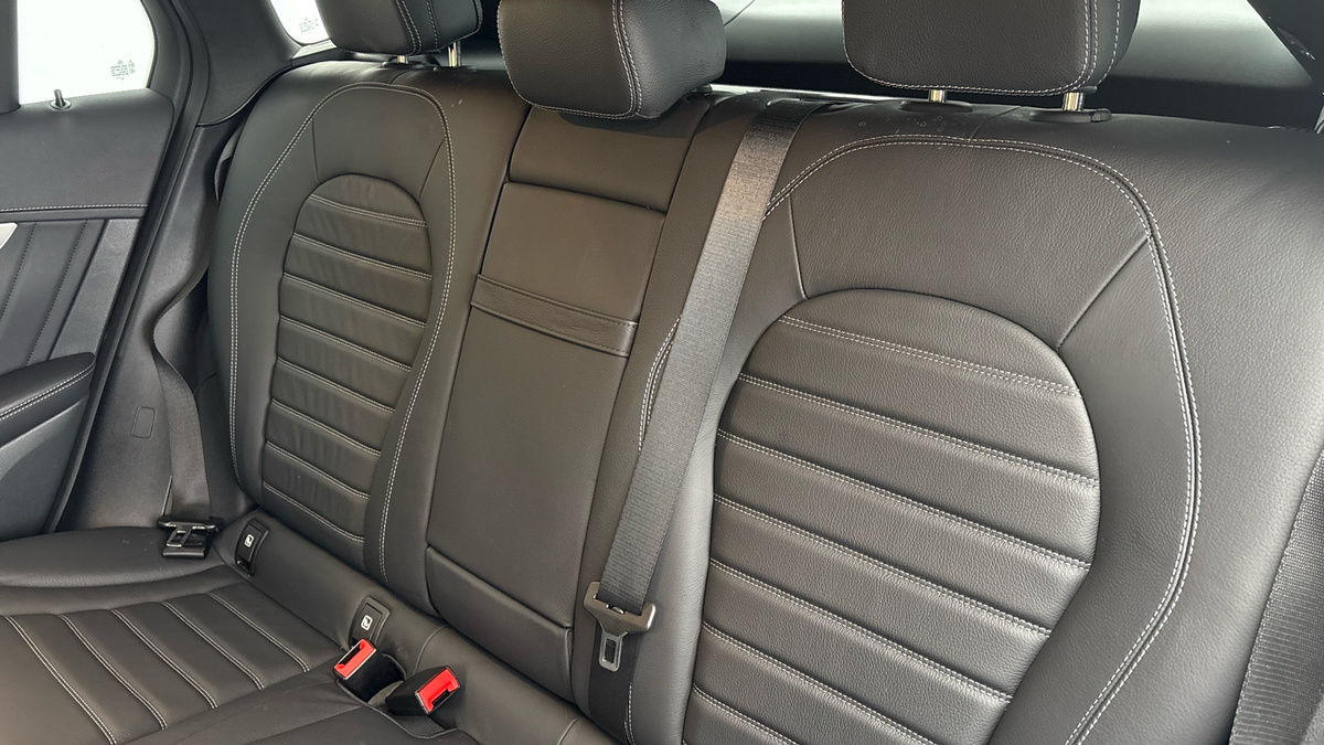 Mercedes-Benz GLC Image 8