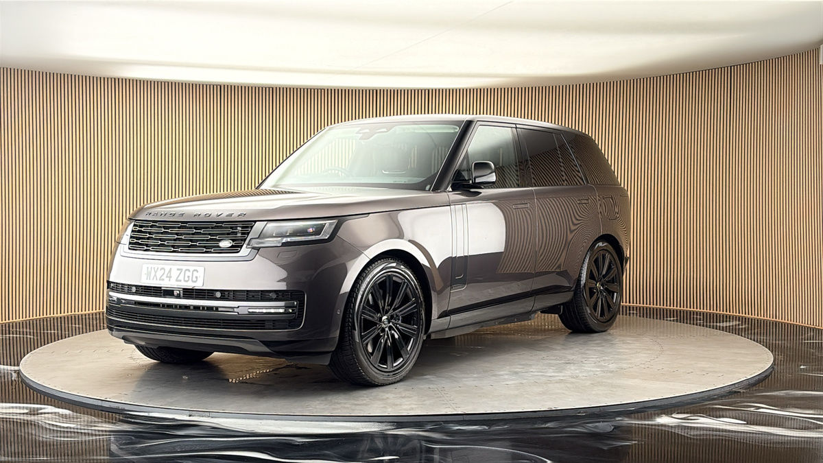 More views of Land Rover Range Rover