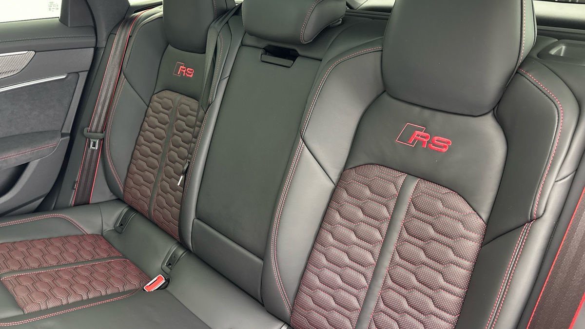 Audi RS6 Avant Image 8