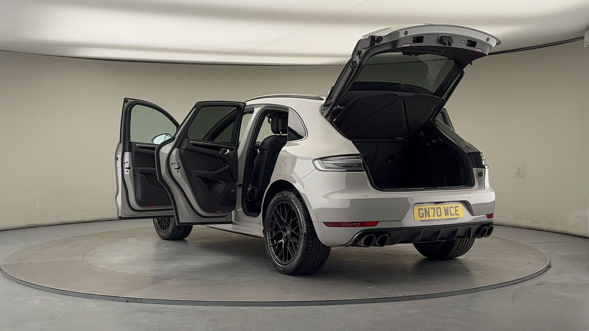 Porsche Macan Image 23