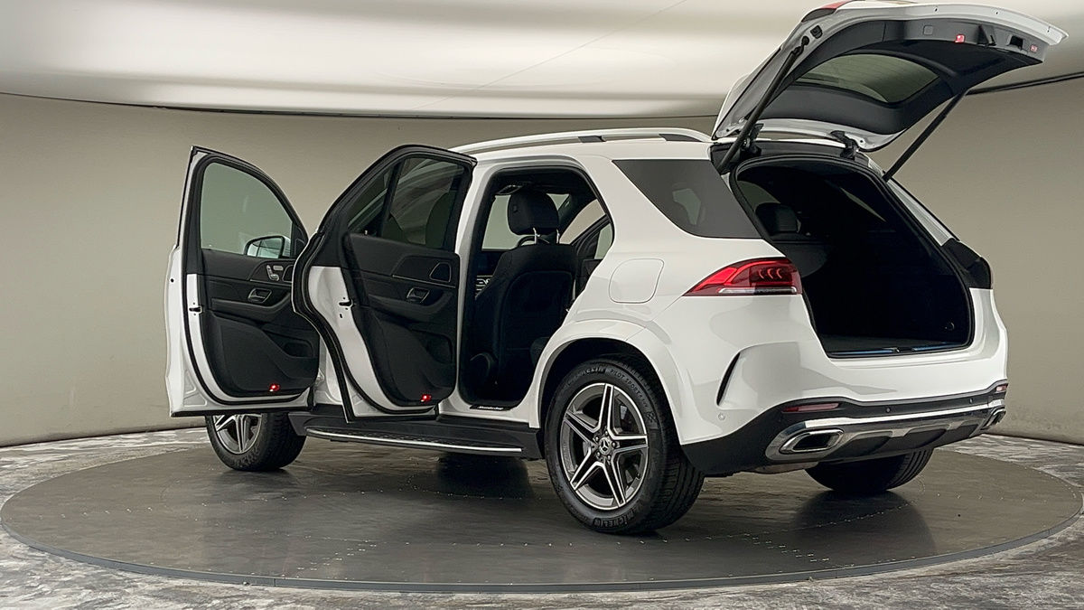 More views of Mercedes-Benz GLE