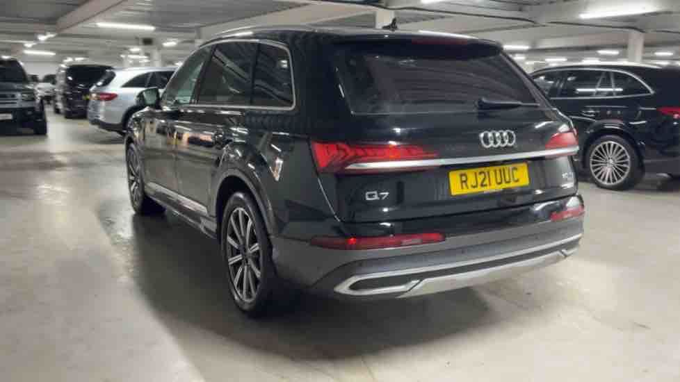 More views of Audi Q7