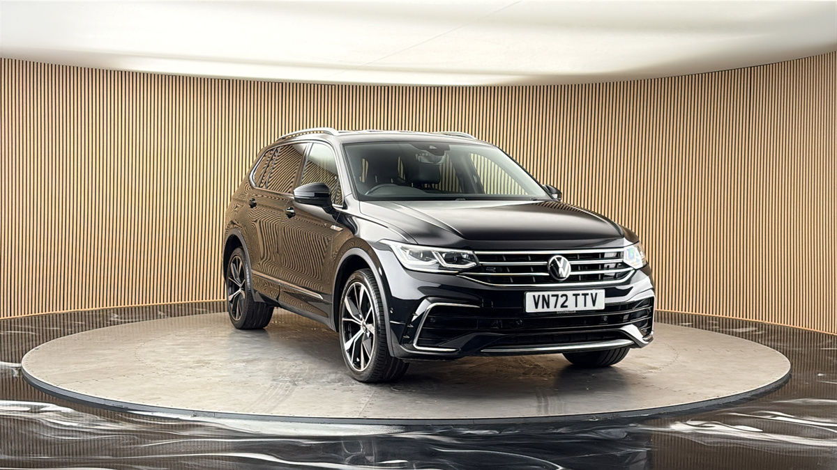More views of Volkswagen Tiguan Allspace