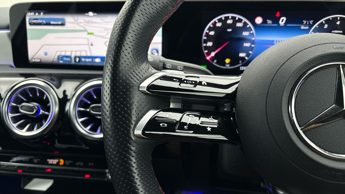 Mercedes-Benz A Class Image 13