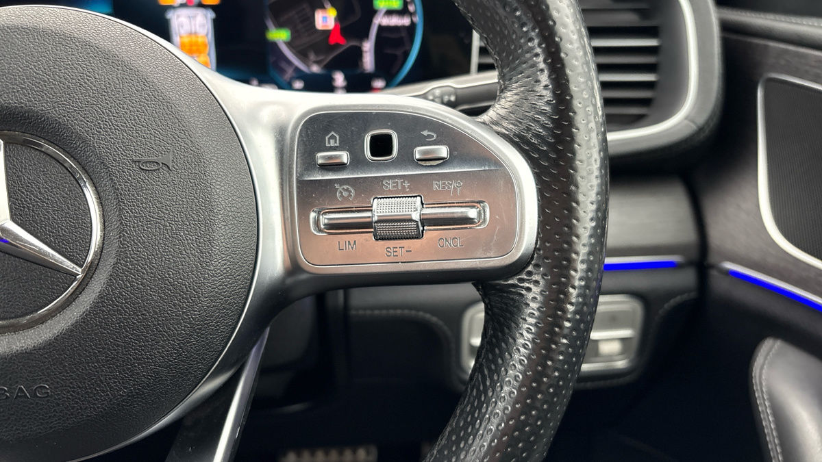 Mercedes-Benz GLE Image 14