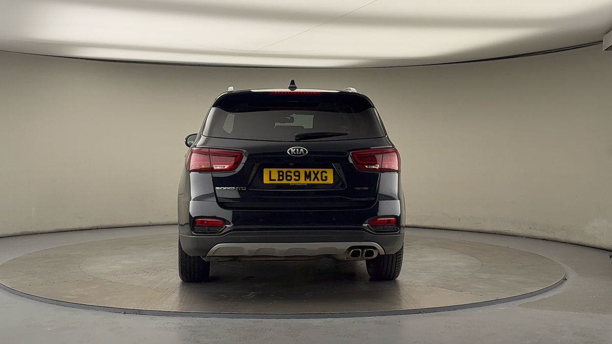 More views of Kia Sorento