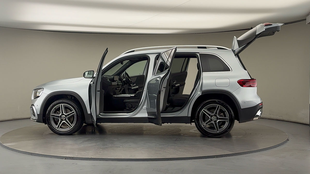 More views of Mercedes-Benz GLB