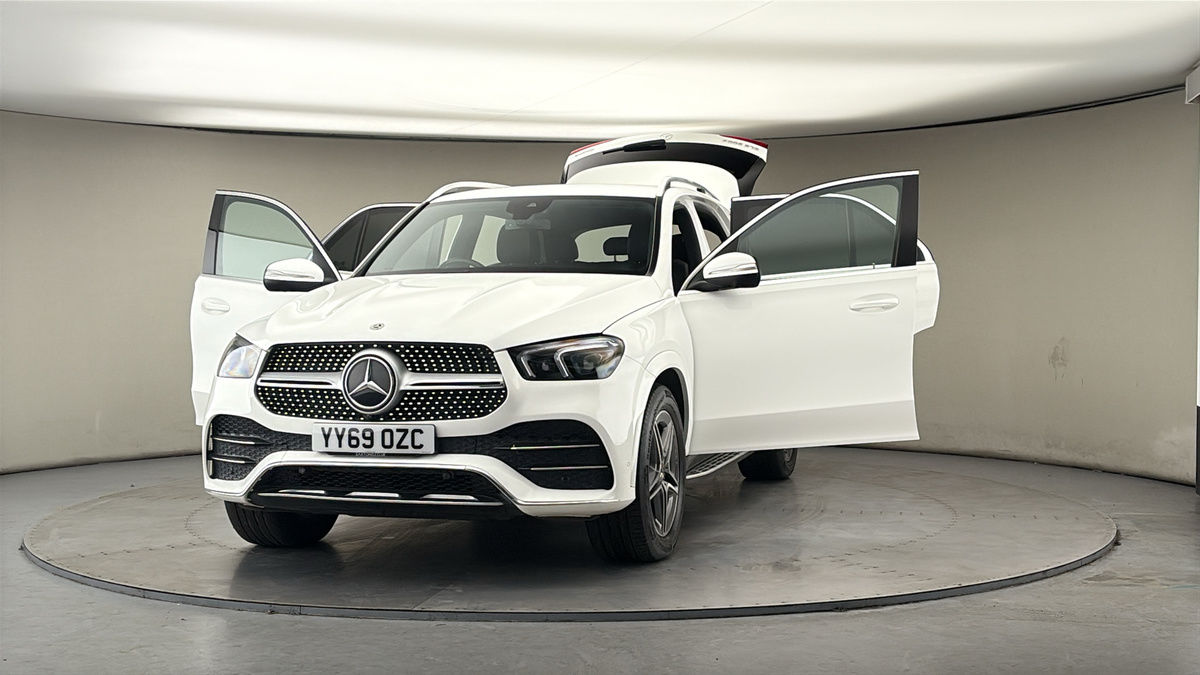 More views of Mercedes-Benz GLE