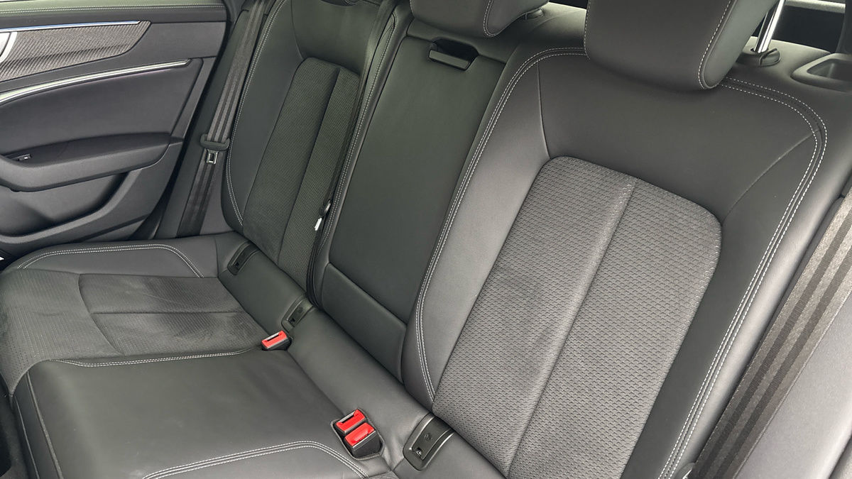 Audi A7 Image 8