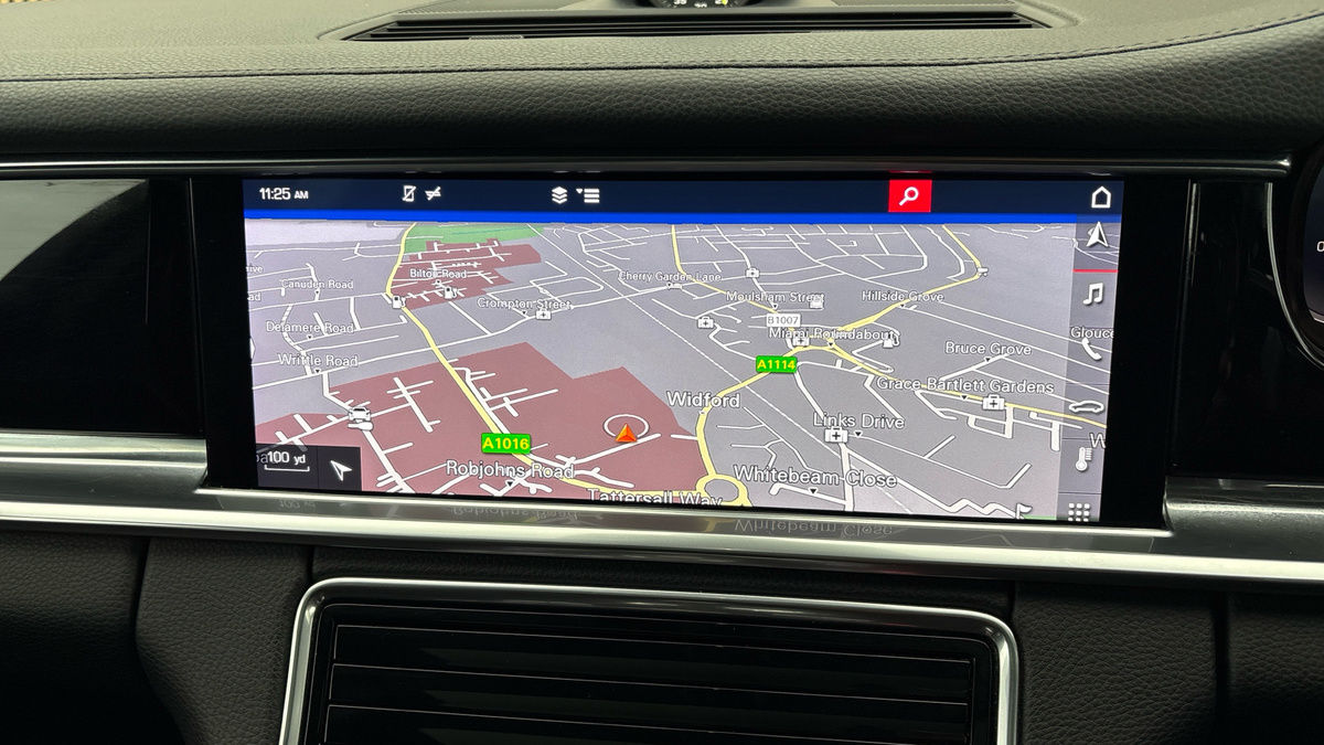Porsche Panamera Image 17