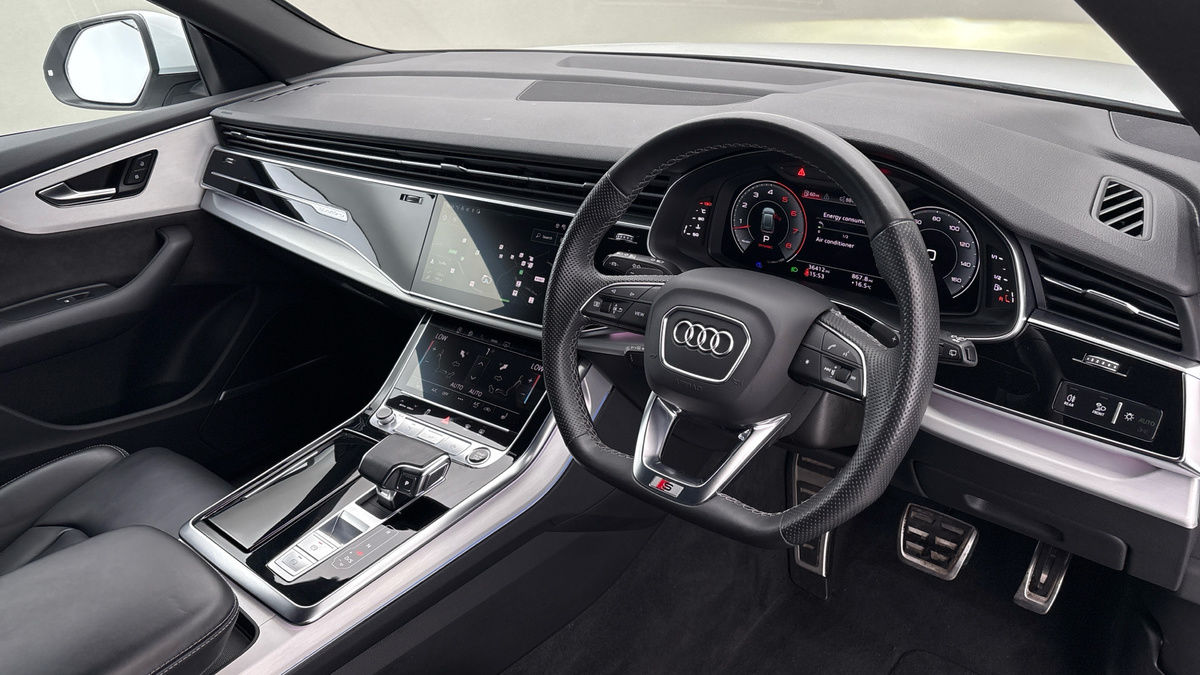 Audi Q8 Image 5
