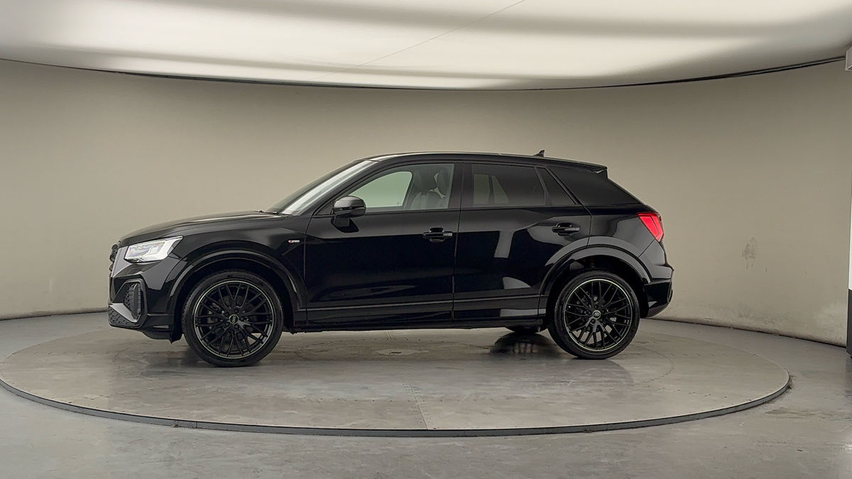 More views of Audi Q2