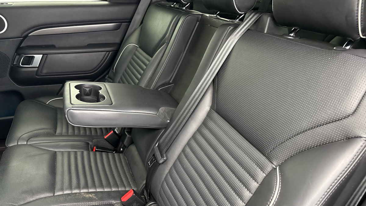 Land Rover Discovery Image 9