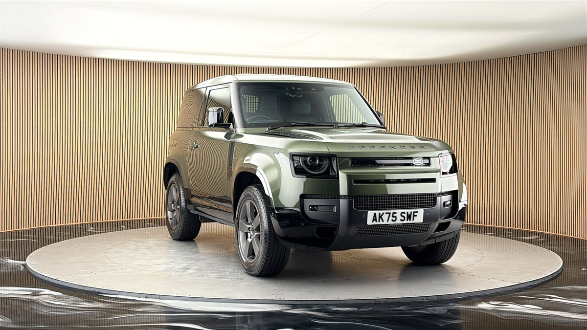 More views of Land Rover Defender 90