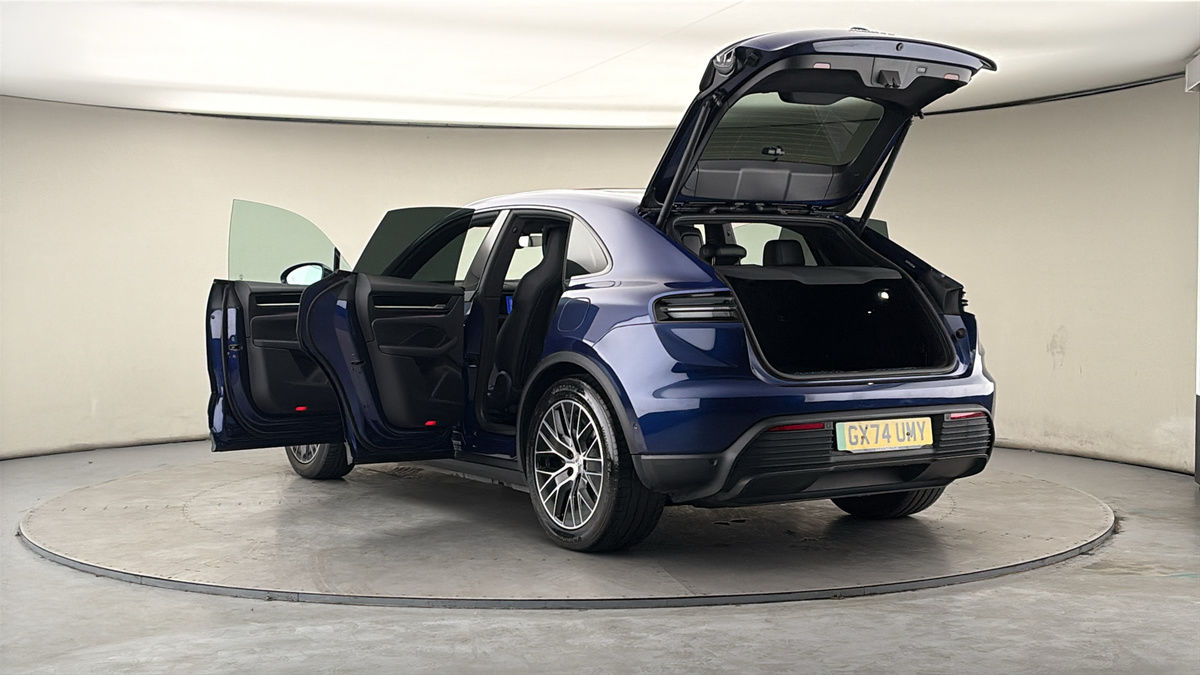 Porsche Macan Image 23