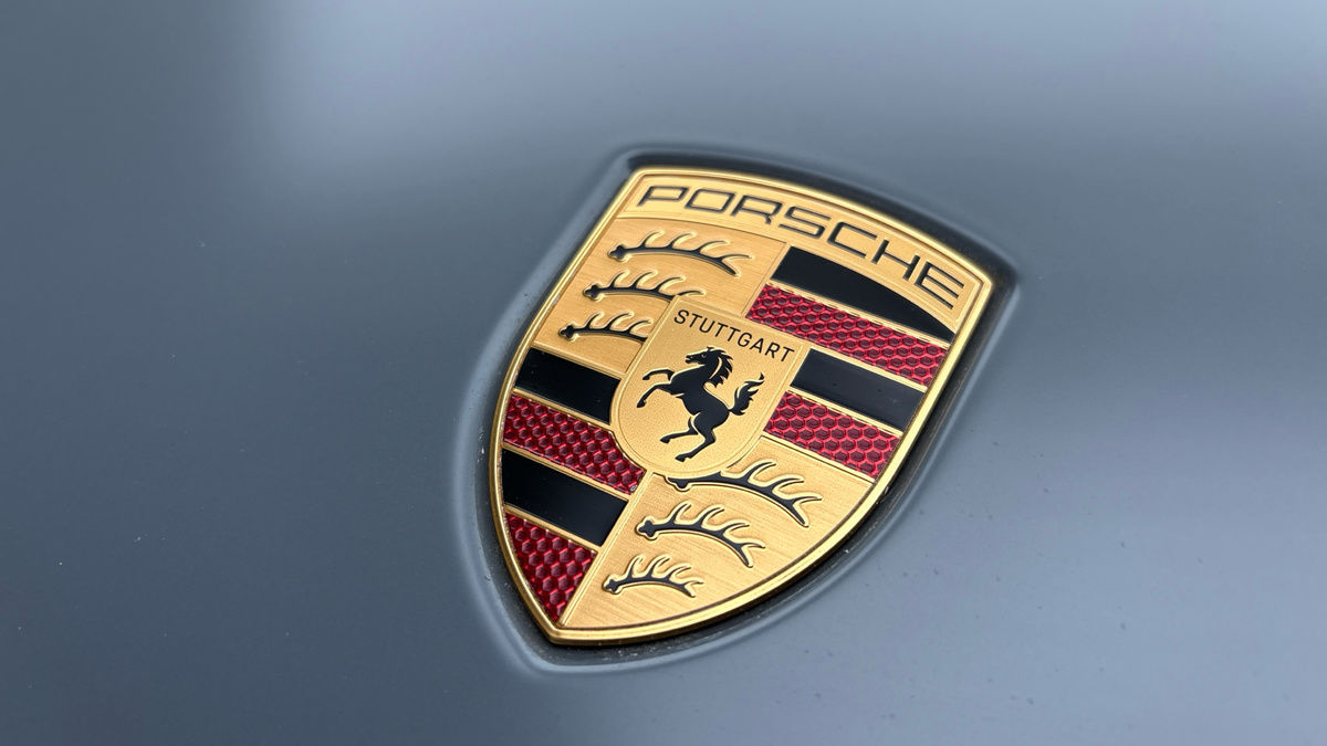 Porsche Cayenne Image 24