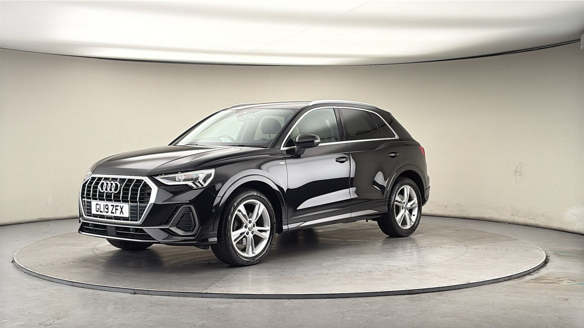 Audi Q3 Image 20