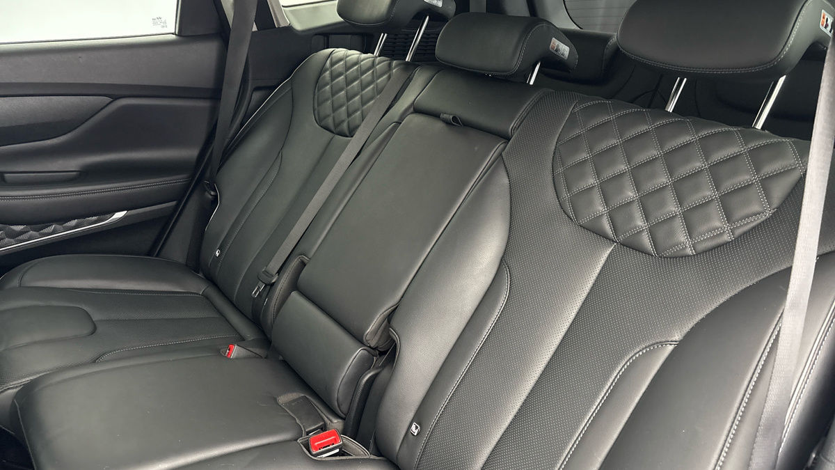Hyundai Santa Fe Image 8